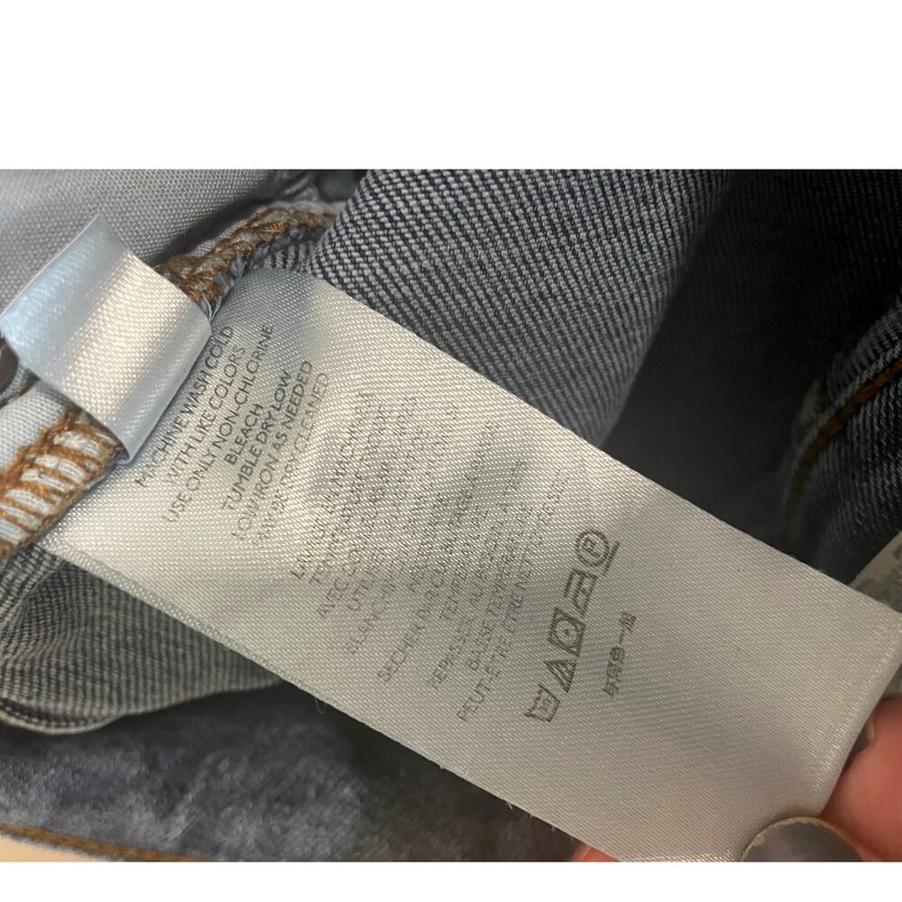 We The Free Double Button Frayed Hem Jeans Women's Size 28 - Picture 8 of 8